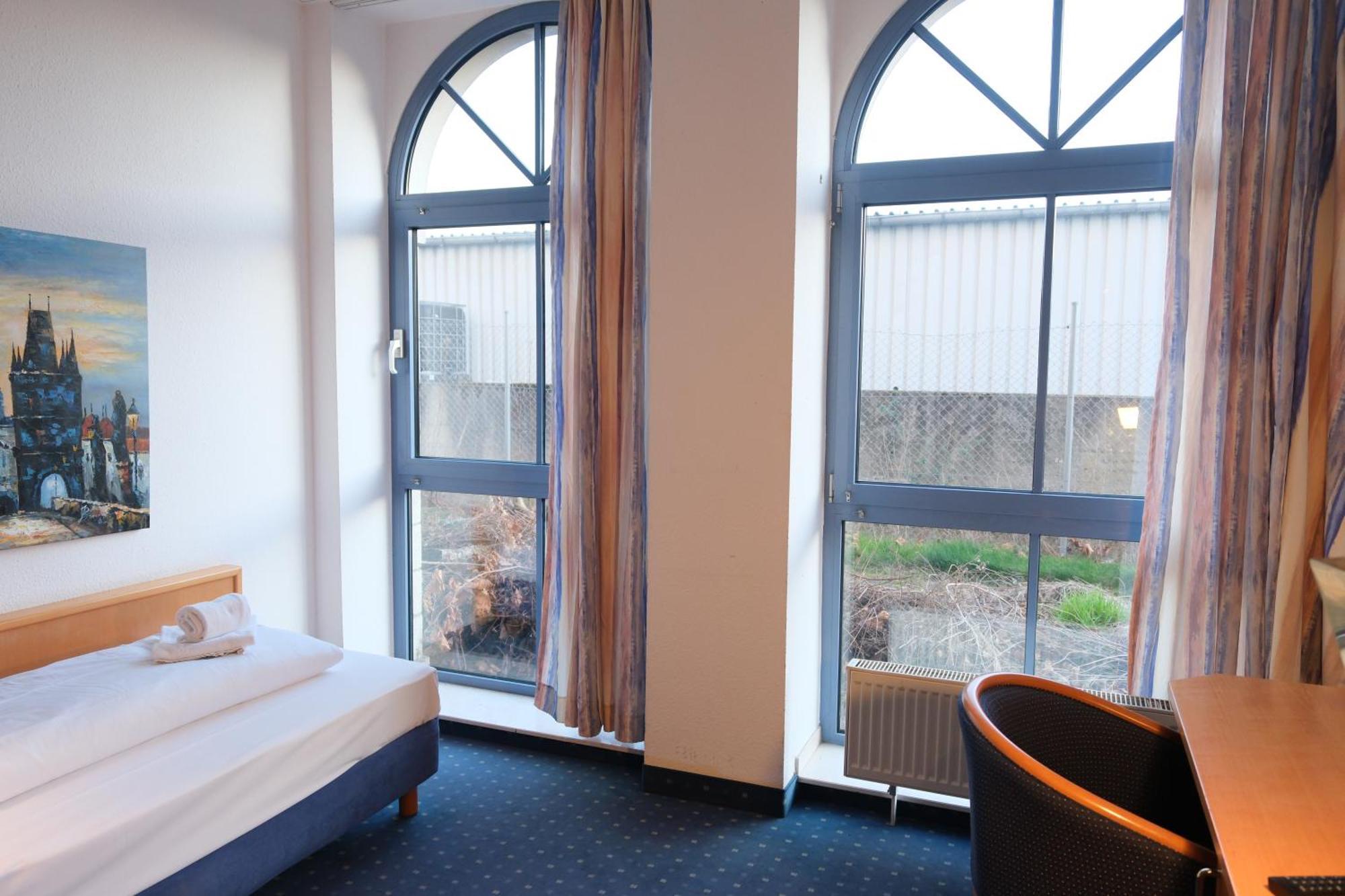 Stargaze Forum Hotel Duesseldorf-Hilden Dış mekan fotoğraf