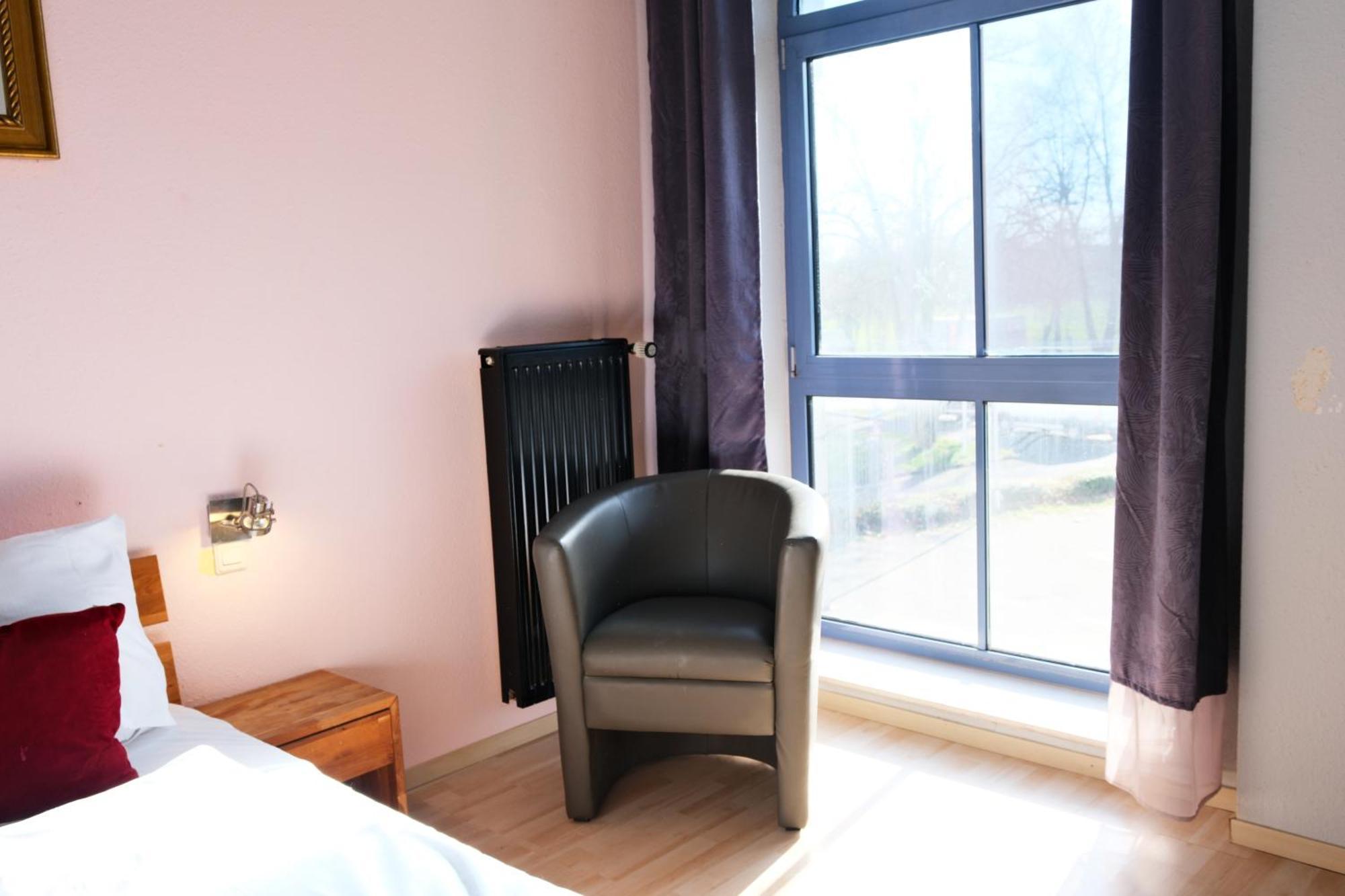 Stargaze Forum Hotel Duesseldorf-Hilden Dış mekan fotoğraf