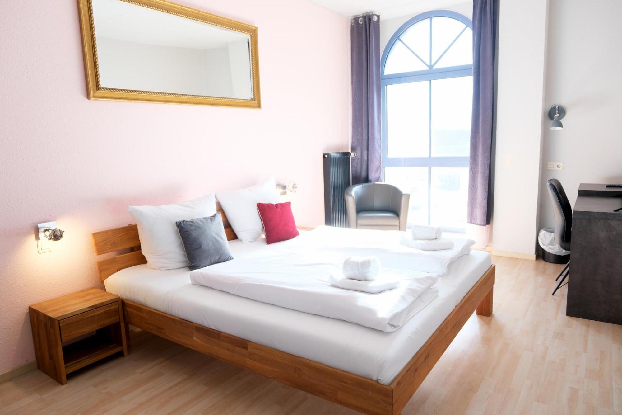 Stargaze Forum Hotel Duesseldorf-Hilden Dış mekan fotoğraf